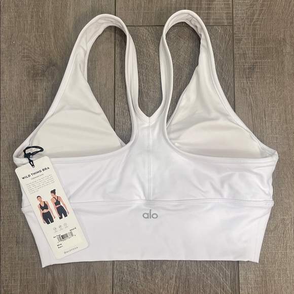 ALO New With Tags Yoga Women's Cream Sports Bra Size Large - Picture 2 of 5